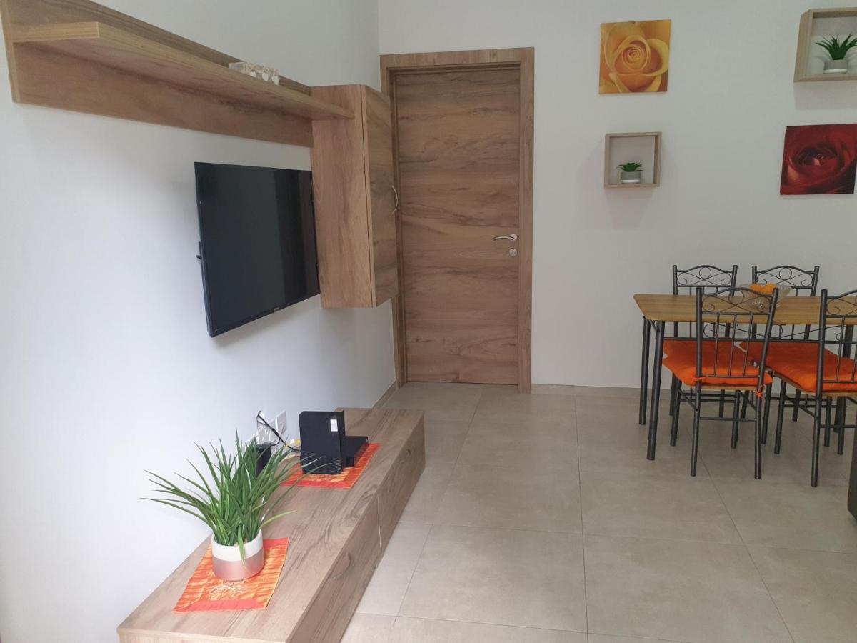 Modern Apartment In Central Bugibba St. Paul's Bay Exteriör bild