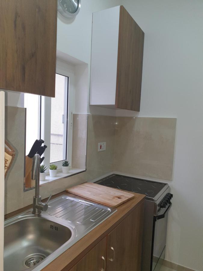 Modern Apartment In Central Bugibba St. Paul's Bay Exteriör bild